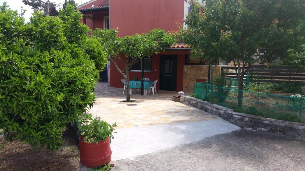 Village Life Studio Kanakades ภายนอก รูปภาพ